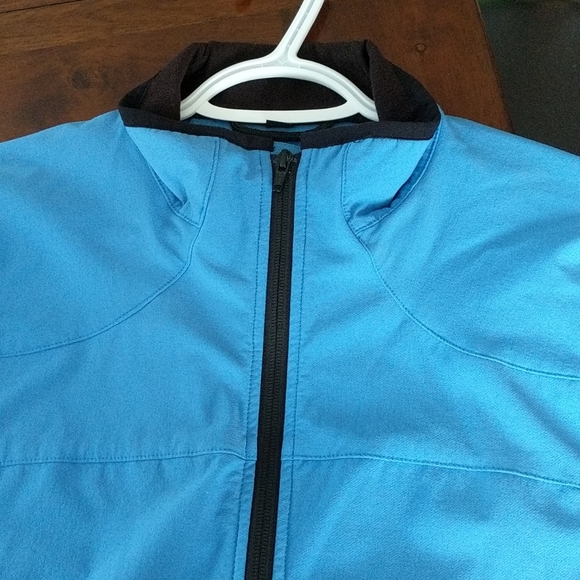 Dynamic brand light jacket - Picture 8 of 10